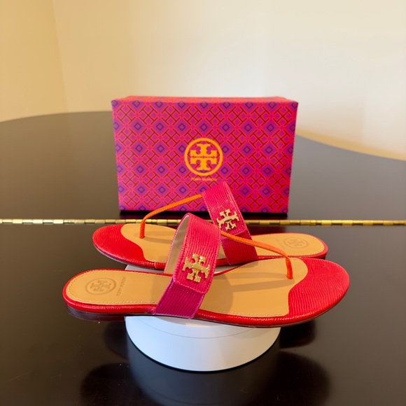 NWT Luxury Summer Beach Vacation Minimalist Authentic Tory Burch Kira Sandal - Picture 4 of 17